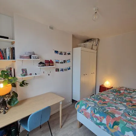 Bright Near The Buttes-chaumont アパート パリ