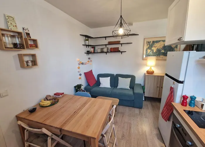 アパート Bright Near The Buttes-chaumont *